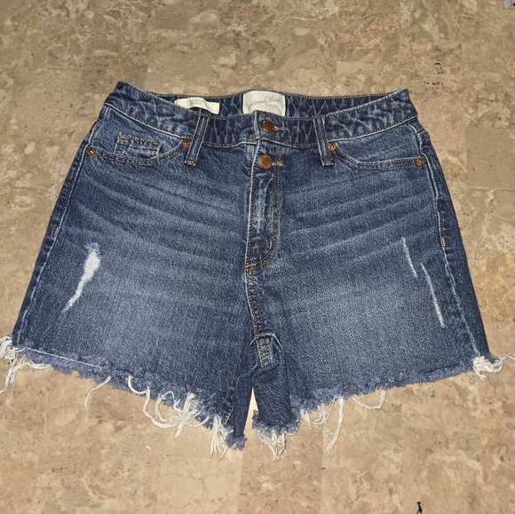 Womens Universal Thread Vintage Midi Shorts Size 2/26R - Picture 1 of 3